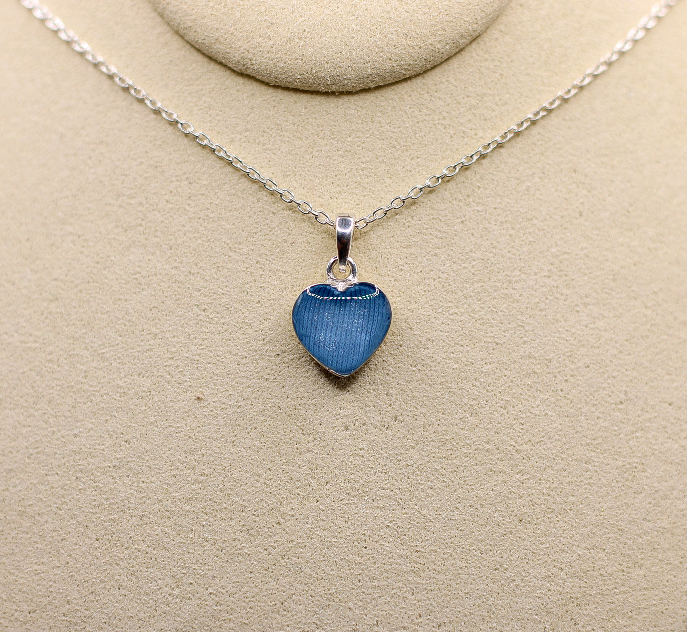 The Heartbreak Pendant Featuring Fabric From Elvis Owned Clothing With Letter Of Authenticity