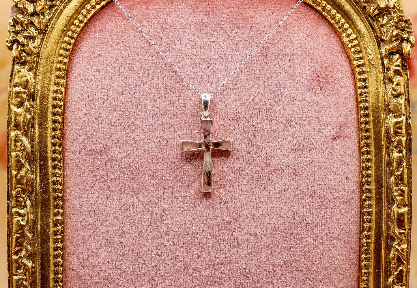 Women’s Cross Pendant Necklace Featuring Fabric From Elvis Owned Clothing With Letter Of Authenticity
