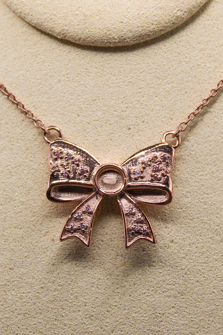 Memphis Belle Bow Pendant- Magnolia