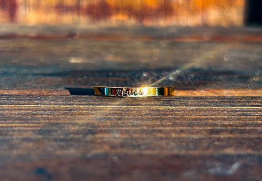 Minimalist Name Band