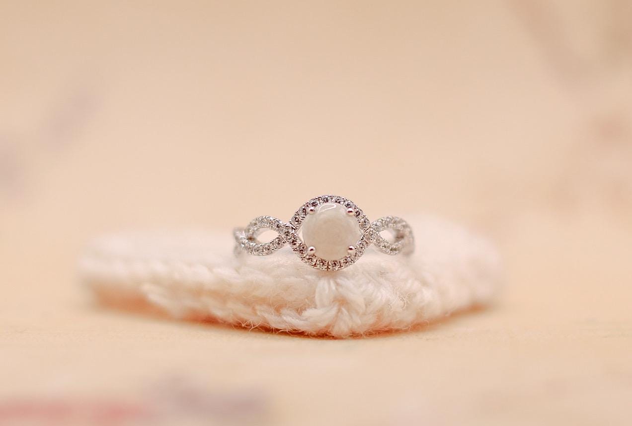 Memorial Ring for Ashes, Hair, Fabric, Breastmilk