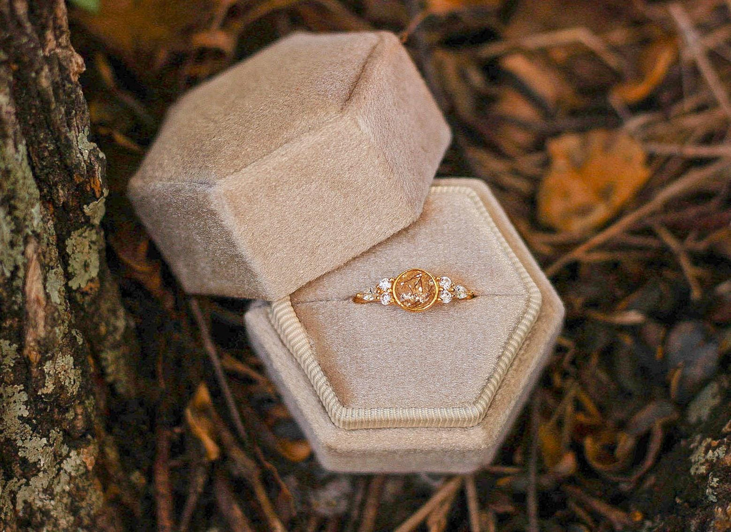 Memorial Ring for Ashes, Hair, Fabric, Breastmilk