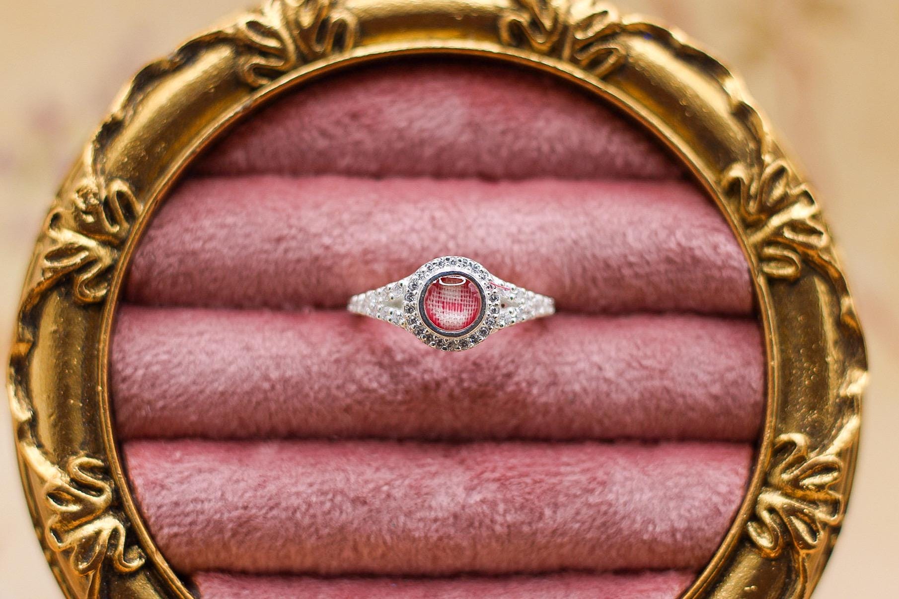 Memorial Ring for Ashes, Hair, Fabric, Breastmilk